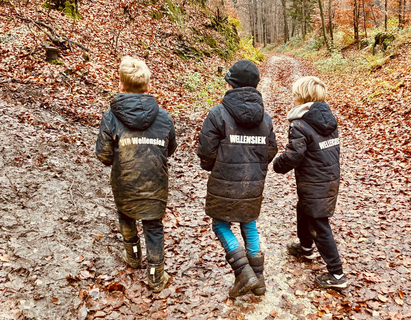 Wellensieker Waldkicker in Action: Erfolgreicher Startschuss für den SportVereinsWald!